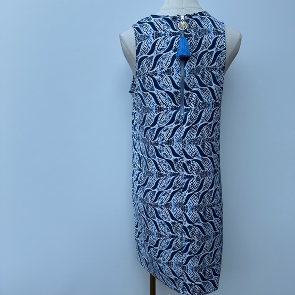 Lilly Pulitzer Blue and White V-Neck Mermaid Tail Print Dress Size 4 - Picture 9 of 15